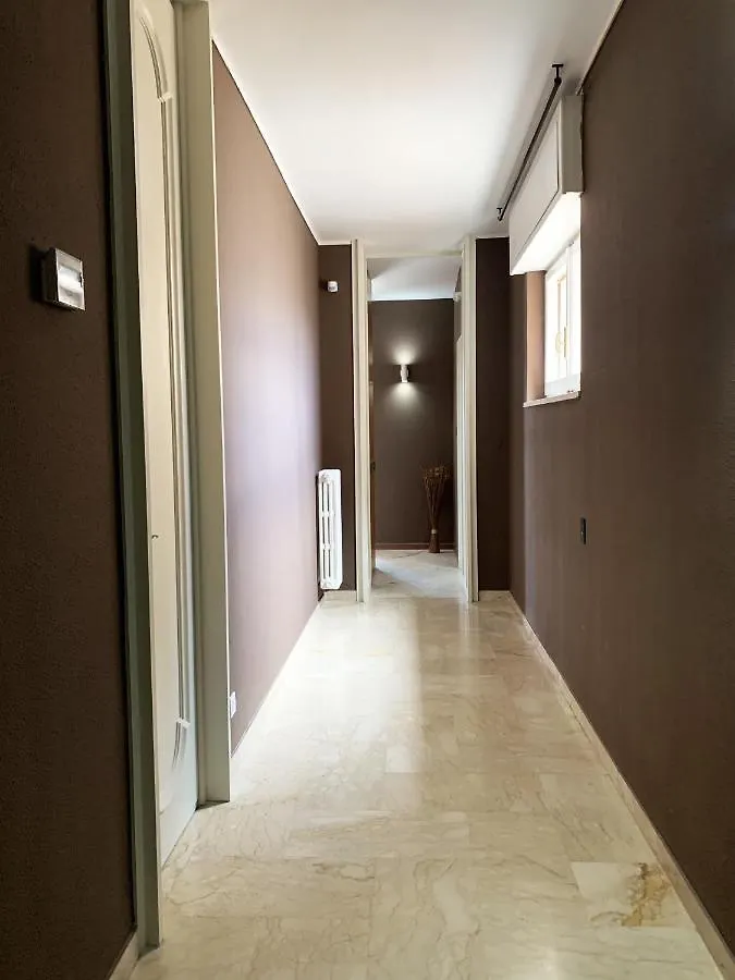 L'Attico Di Piazza Mazzini Rooms Lecce 2*,  Itália